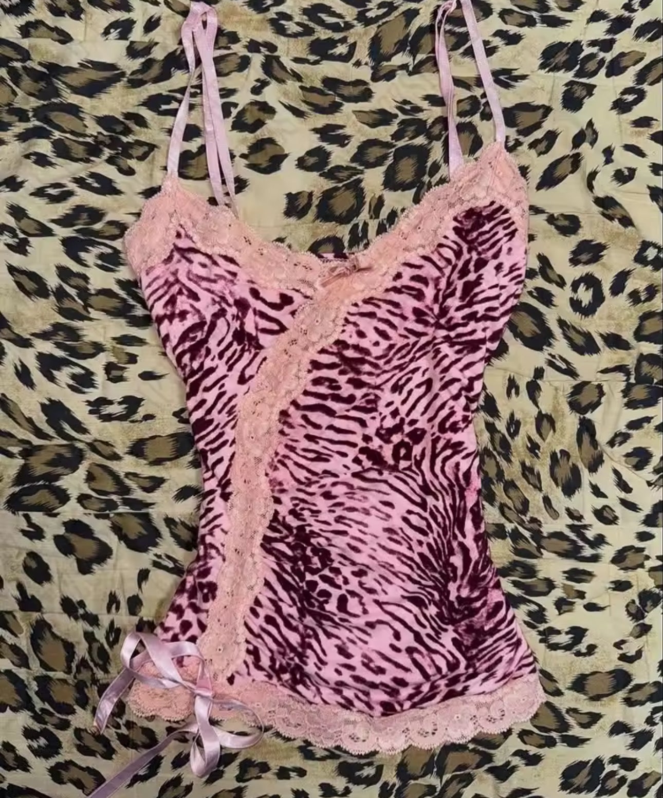 ANIMAL PRINT LACE TOP
