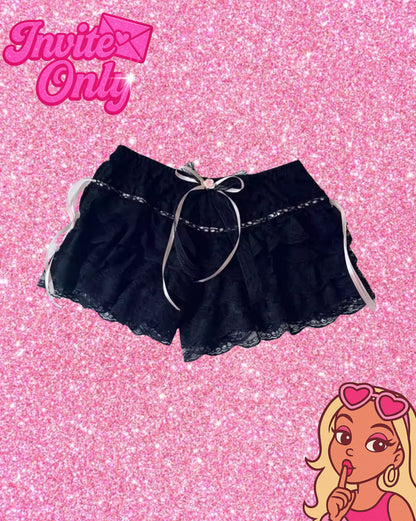 BLACK LACED SHORTS